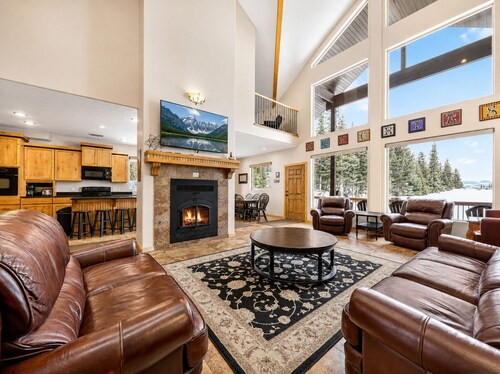 Ridge Top Lodge - 7 bedrooms