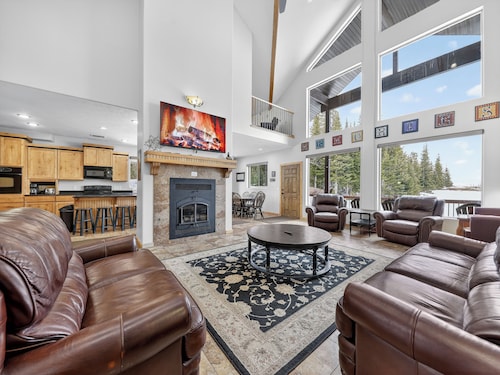 Ridge Top Lodge - 7 bedrooms