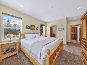 7 عدّة غرف نوم ومكواة/لوح كي وواي فاي مجانًا وملاءات أسرّة