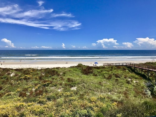 110 Sunny Crescent Beach Oceanfront Apartments!