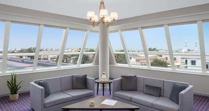 Leva Hotel and Suites, Mazaya Centre