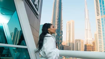 Aromatherapy, 6 treatment rooms, massages