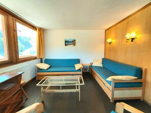 TV - Large apartment for 8 in Plagne Centre, balcony, pets allowed (La Plagne)