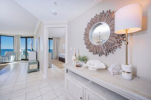 3 chambres, fer et planche à repasser, Wi-Fi gratuit, draps fournis