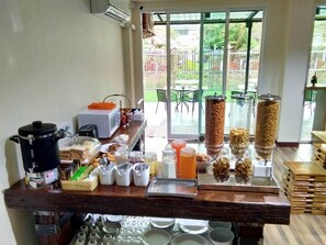 Gratis kontinental frukost varje dag 