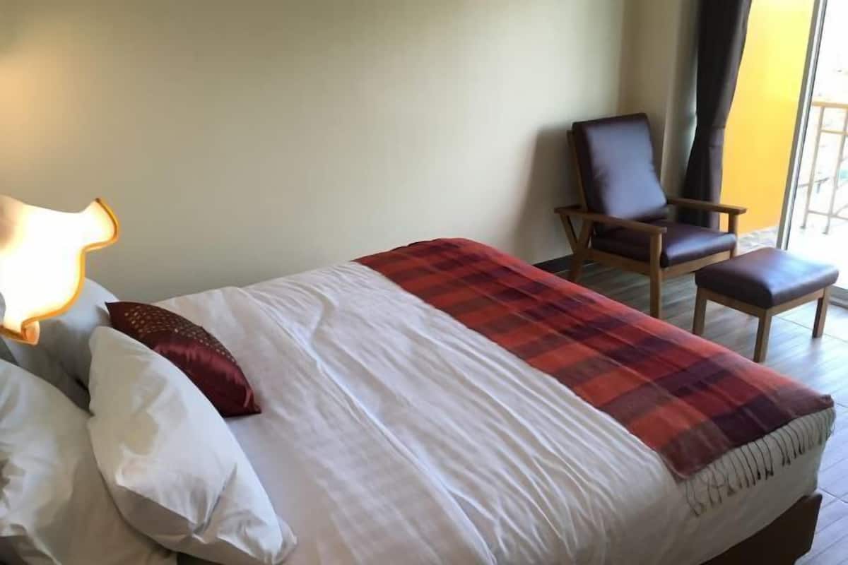 In-room safe, blackout curtains, rollaway beds, free WiFi