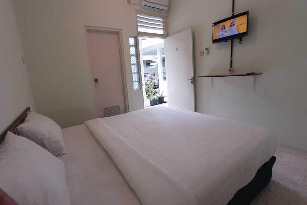 Standard Double Room, 1 Double Bed | Desk, free WiFi, bed sheets