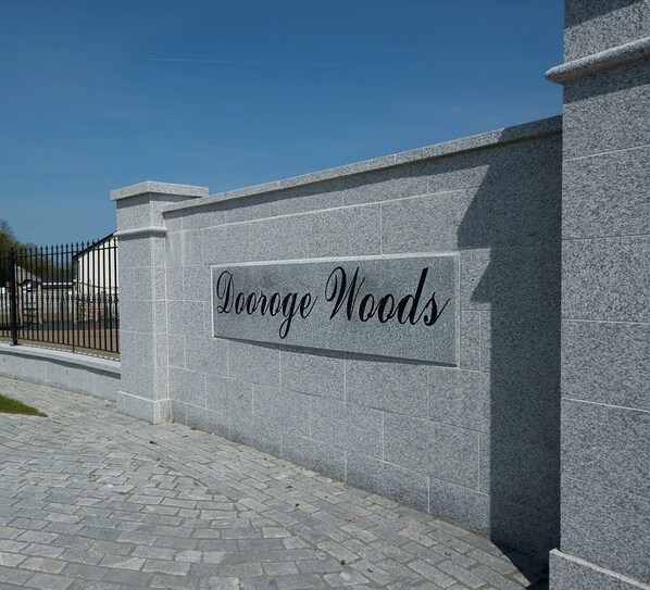 Exterior detail - Modern homestay rooms 15 minutes from Dublin Airport & 25 minutes to Dublin City (Ballyboughal)