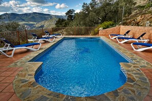 Piscine extérieure