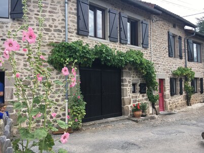 FRANCE-SUD-OUEST, country house and swimming-pool for rent 