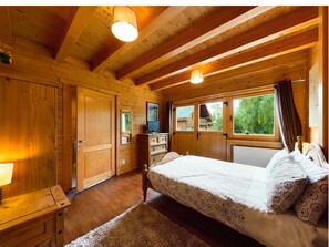 4 Schlafzimmer, Bügeleisen/Bügelbrett, kostenloses WLAN, Bettwäsche