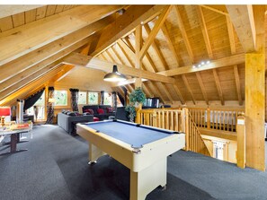 Spielezimmer