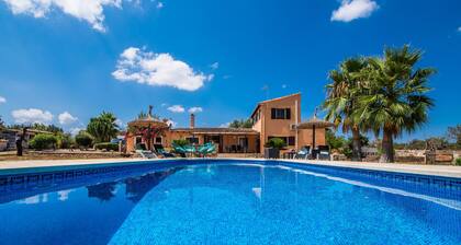 Ländliche Finca auf Mallorca Can Frit mit Pool