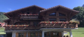 Ground floor apartment for rent in Bernex for 5 people