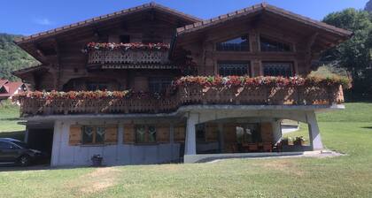 Appartement au rez de jardin Ă louer Ă Bernex pour 5 personnes