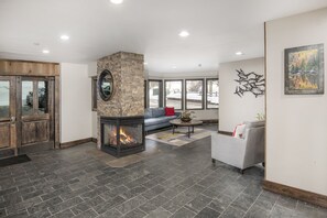 Interior - Views in heart of Vail Lionshead Village | W306 (Vail)