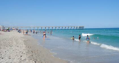 Lepää rannan ja pankkikanavan välissä - kävele pitkin, RAVINTOLAT & Ruokakaupat!