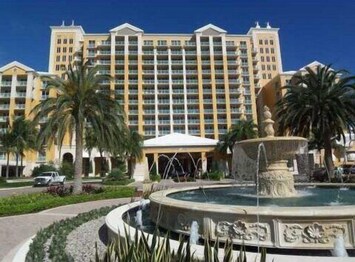 Entrance to this Luxury Hotel