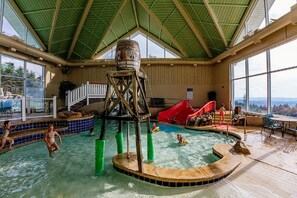 Pool - ML 235: Stylish Hideaway | Perfect Daycamp for Ski Day & Nights (Snowshoe)