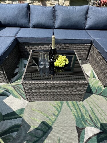 Red Fox Townhouse miniature golf & spa hot tub, corn hole, fire pit & BBQ grill