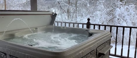 Baignoire à remous extérieure