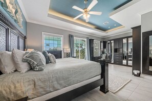 4 bedrooms, iron/ironing board, free WiFi, bed sheets