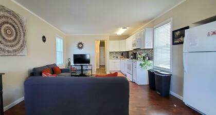 Grand View, walk to the Falls, Casino and Attractions