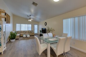 Dining - One story Vegas Cozy Home (Las Vegas)