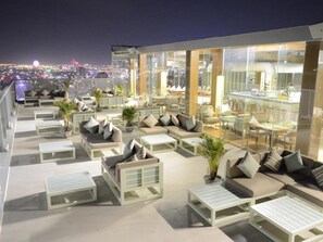 Terrace/patio - Beach Front and Sea View Luxury Suite with Pool (Da Nang)