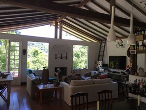 Interior - Summer house, super wooded, rural setting with city amenities (Petrópolis)