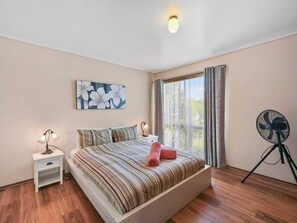 4 bedrooms, iron/ironing board, travel cot, bed sheets