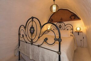 1 bedroom, iron/ironing board, travel crib, free WiFi