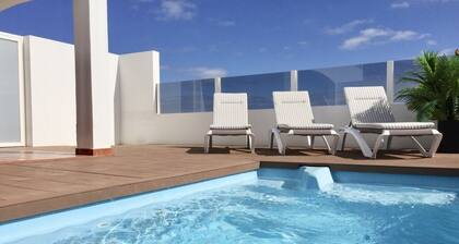 Luxus moderne Villa am Golfplatz mit herrlichem Blick, Wifi und beheiztem Pool