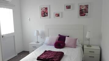 1 chambre, bureau, fer et planche Ă repasser, Wi-Fi gratuit