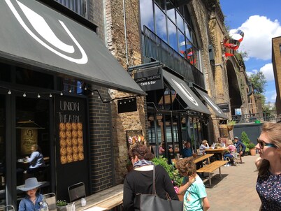 House with private roof terrace a few mins walk from Tate Modern and River