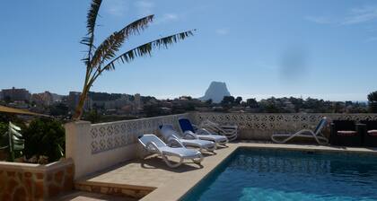Villa Romeo Calpe for groups and large families with 2 pools