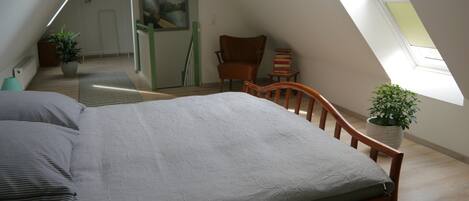 3 bedrooms, iron/ironing board, travel crib, WiFi