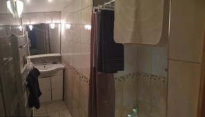 Hair dryer, towels