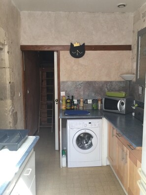 Interior - beautiful apartment T2 quiet full wi-fi center, close to all amenities (Avignon)