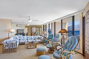 TV, DVD player, books, stereo -  Look No Further.  Everything You Need...Prime whale watching from your lanai! (Village of Ma'alaea)