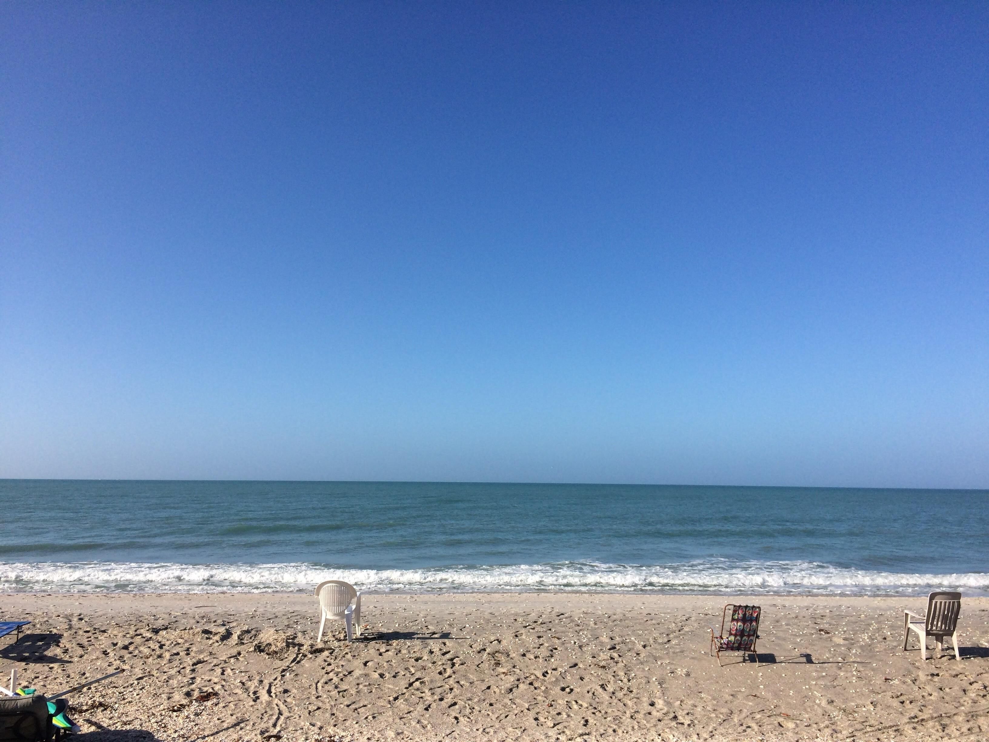 Sunrise Cottage, Manasota Key steps from the beach