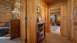 7 bedrooms, desk, iron/ironing board, free WiFi