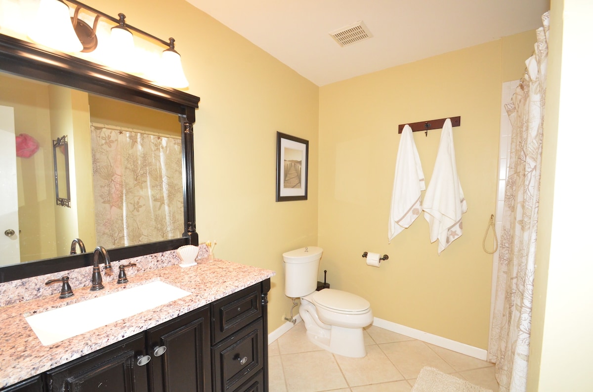 Photo 10 of Coastal Cottage, <1 mile to the Beach, near Ritz Carlton!