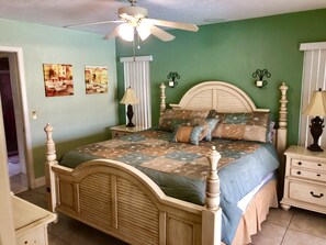 3 soverom, strykejern/-brett, wi-fi og sengetøy