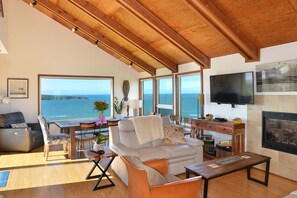 TV, fireplace, DVD player