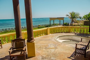 Terrace/patio - Beach Front White Sand Villa (Hellshire)