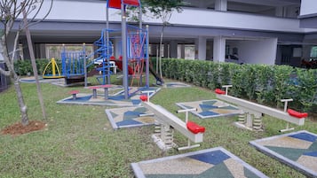 Children’s play area – outdoor