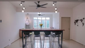 Unclassified image, 5 of 42, button - The Khailily's Guest (Sepang)