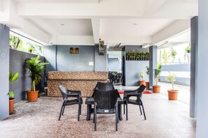 Outdoor dining - FabHotel Ajay Inn Viman Nagar (Pune)