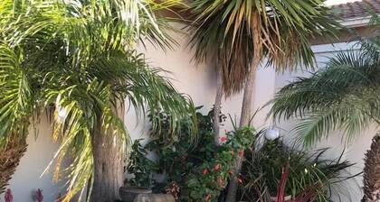 Bay Breeze Guesthouse